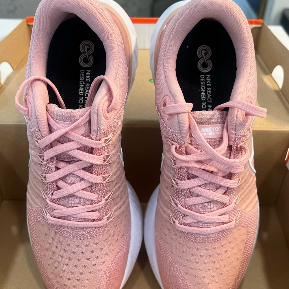 Nike Women's Soft Pink Sneakers